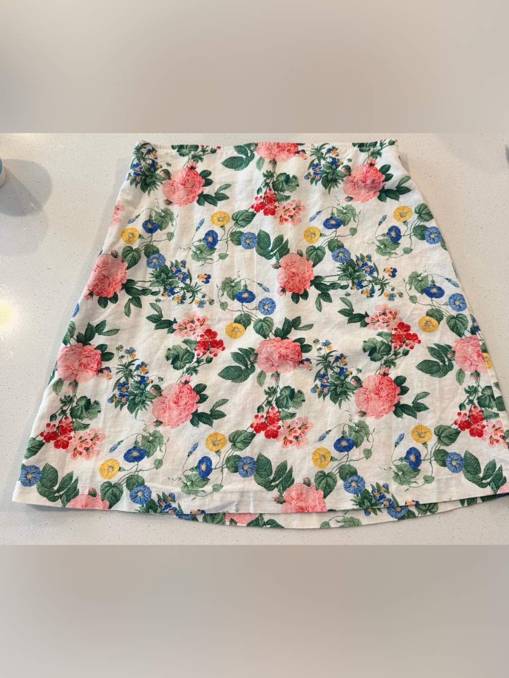 NWOT Old Navy Floral Mini Skirt - Medium